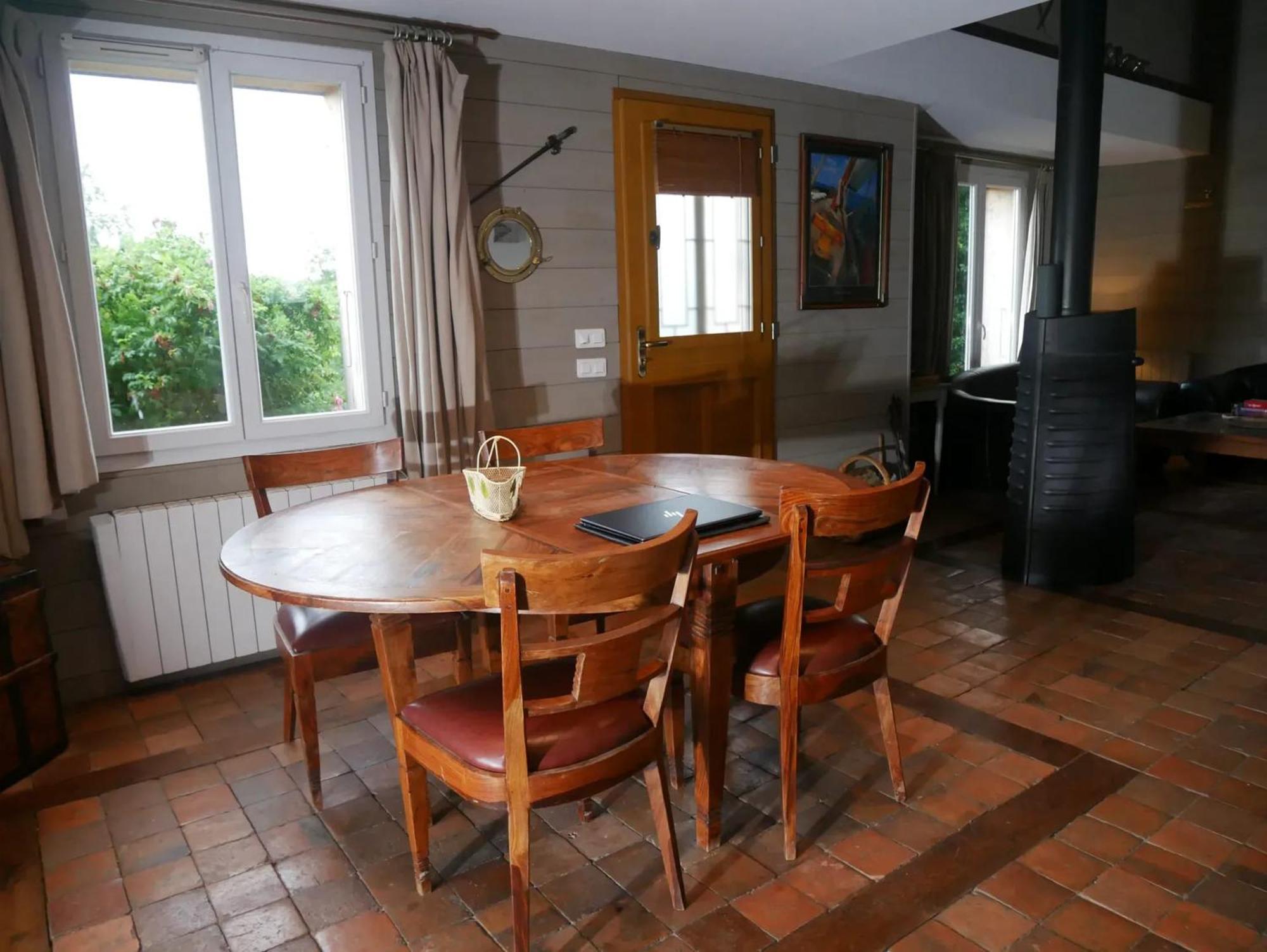 Chalet Chaleureux A Marigny-L'Eglise Avec Vue Sur Lac Et Montagne 外观 照片