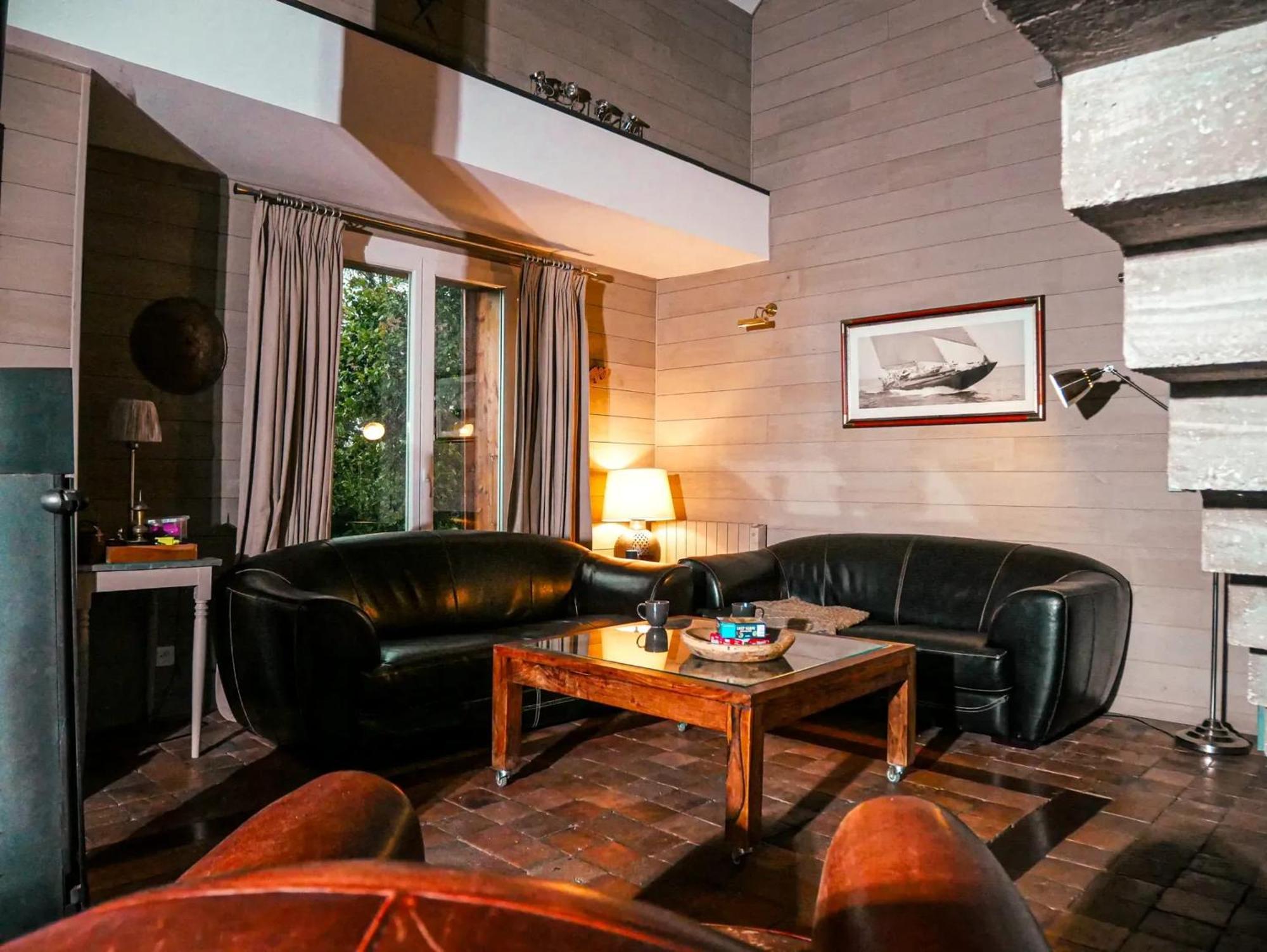 Chalet Chaleureux A Marigny-L'Eglise Avec Vue Sur Lac Et Montagne 外观 照片